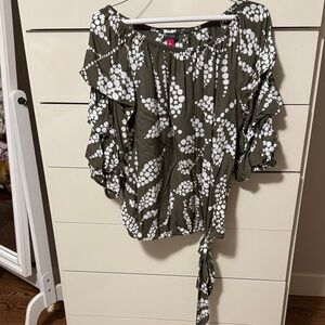 Vince Camuto Olive and White Patterned Blouse